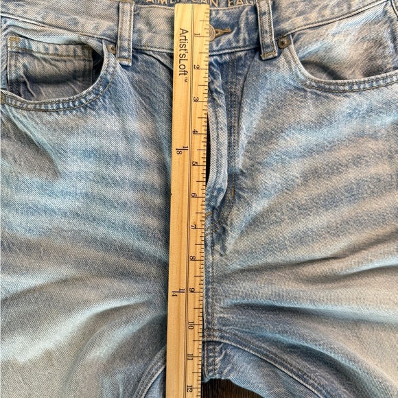 American Eagle Outfitters Women’s Blue Distressed Mom Jeans Size 2 X-Long - Picture 8 of 12